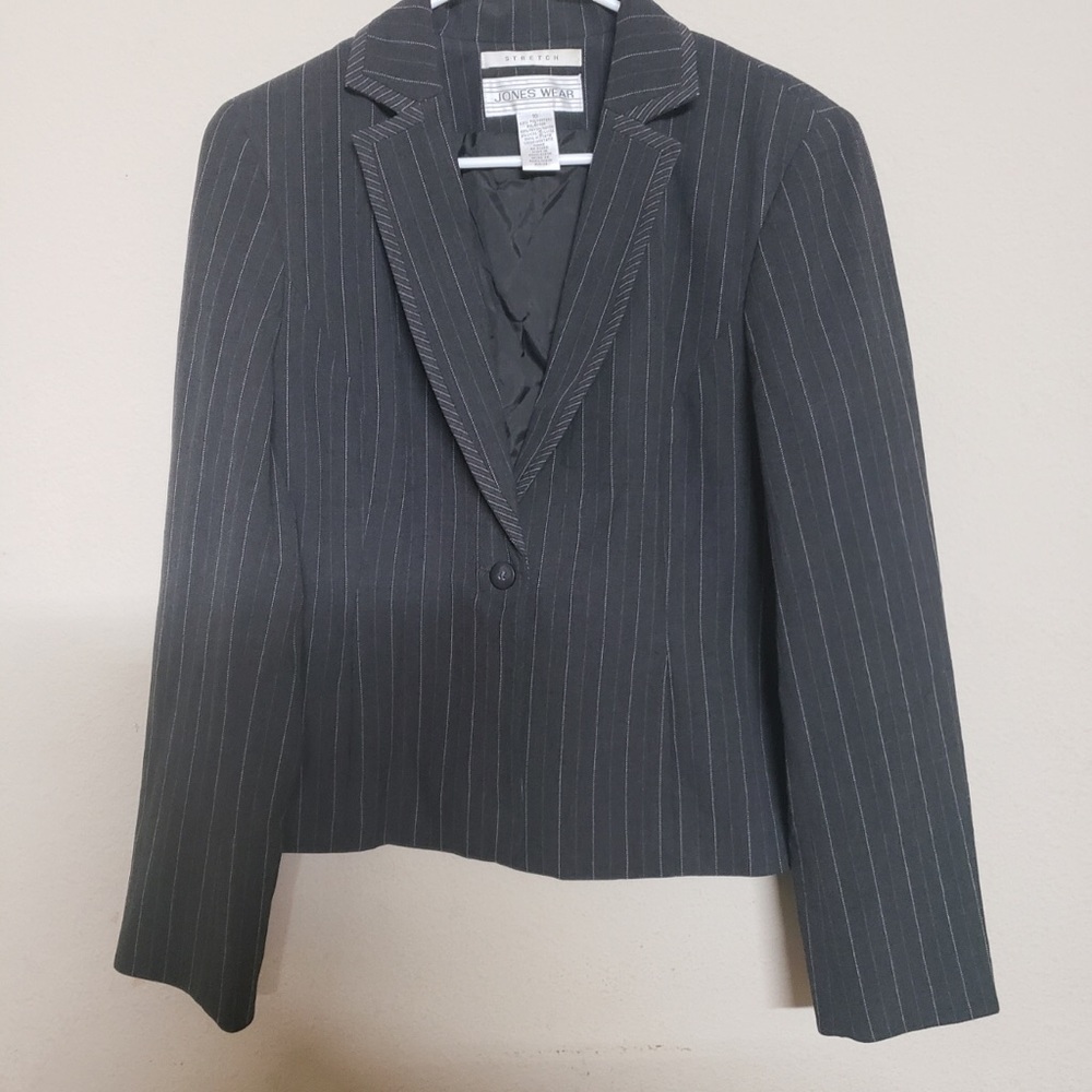 2/$17 Jones Wear| Streatch| Striped Blazer Size 10